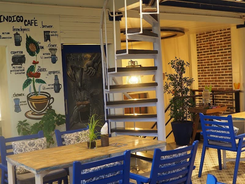 Indigo Café (vegetarian & seafood friendly)