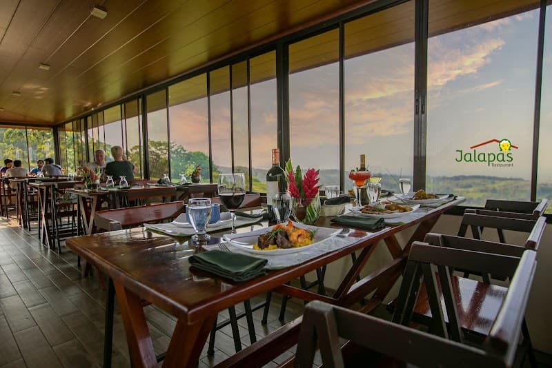 Jalapas Restaurante (Arenal Lodge)