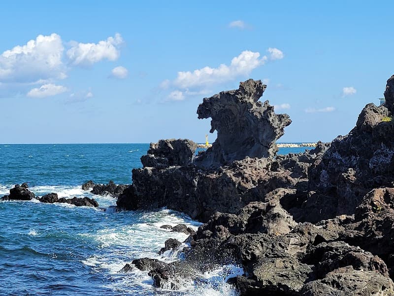 Jeju Yongduam Coastal Walk
