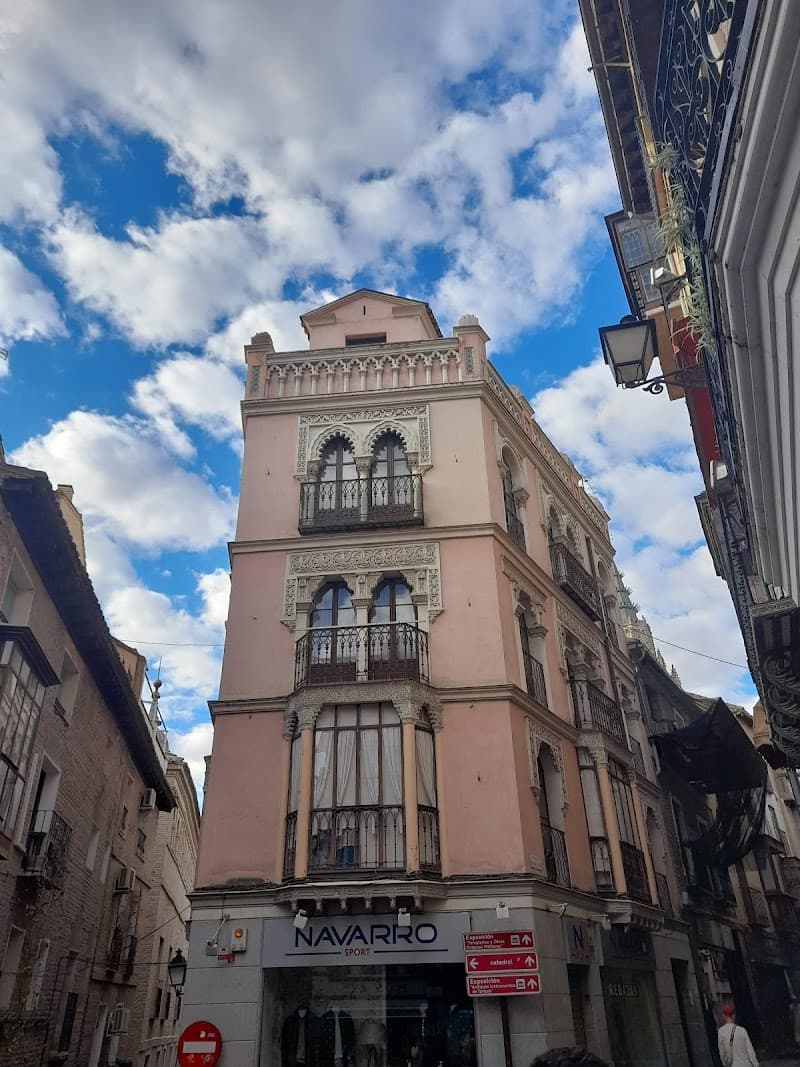 Jewish Quarter Stroll & Viewpoints