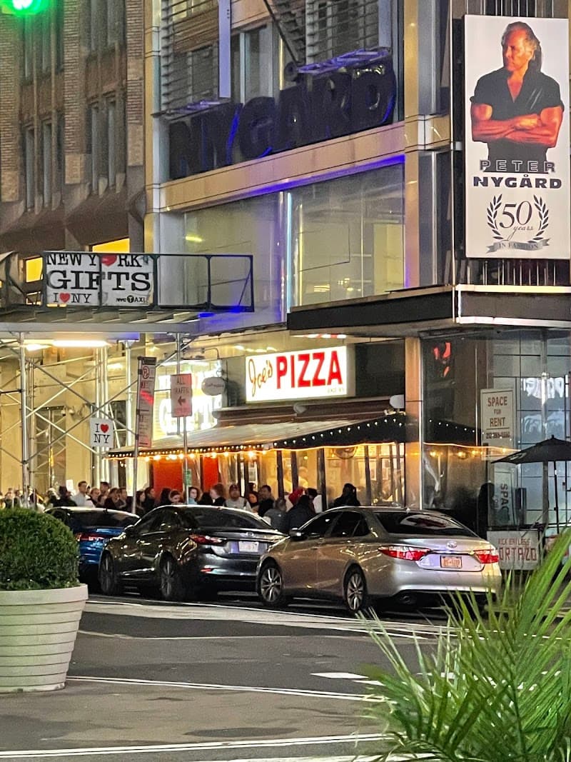 Joe’s Pizza (Midtown slice shop)