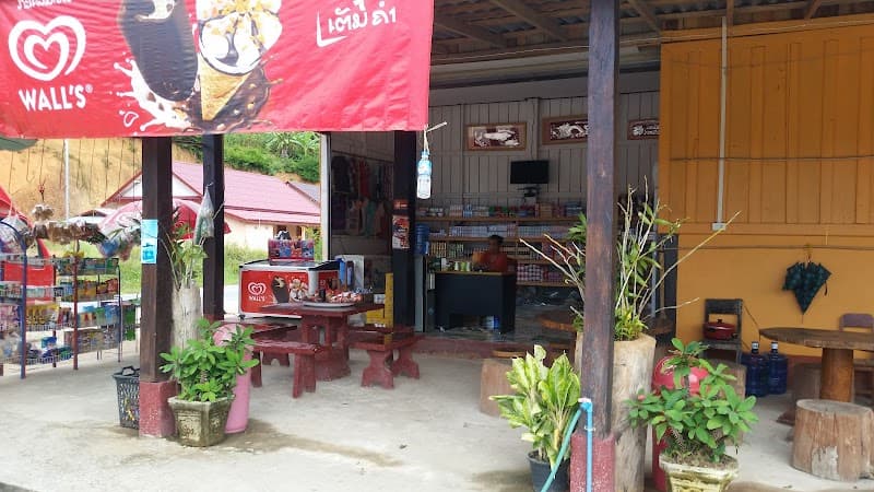 Joma Bakery Café (Vegetarian Options)
