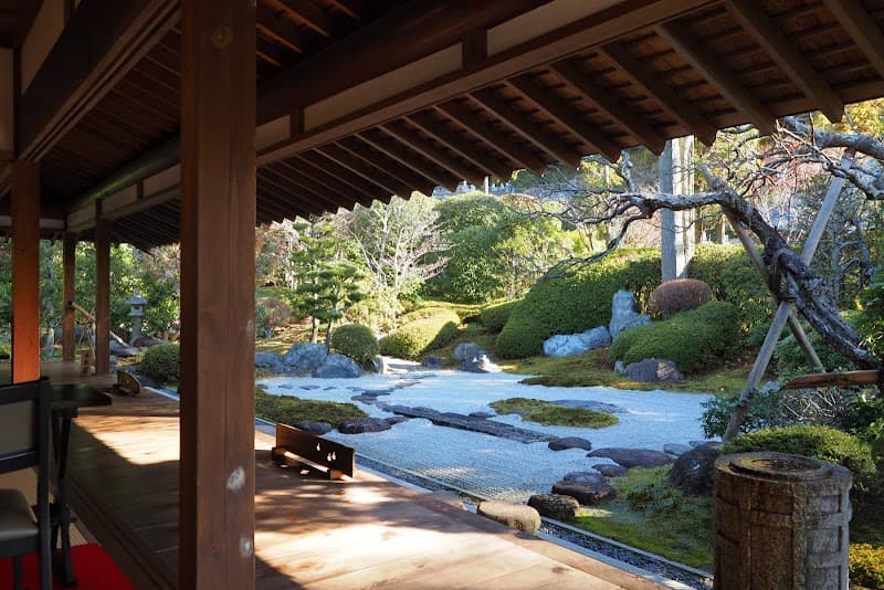 Jomyoji Temple and Garden