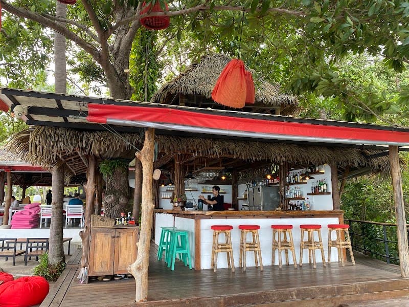 Jungle Club Samui (Bungalows)