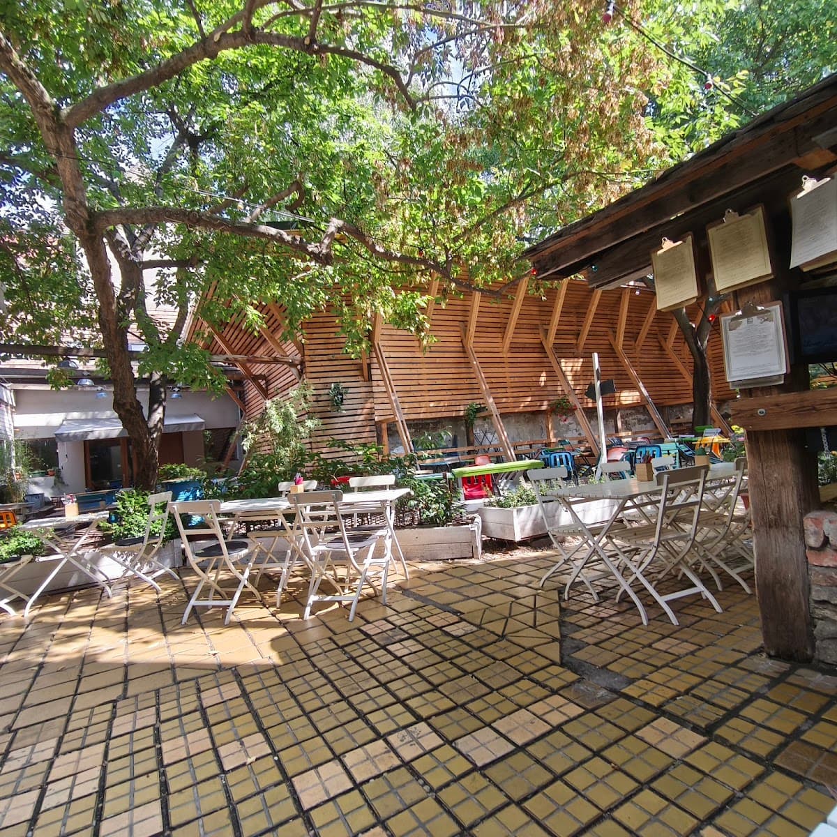 Kőleves Restaurant