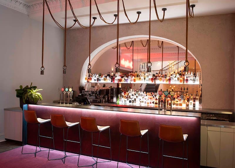 Kapé Bar & Café