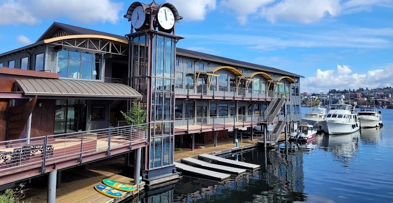 Kayak on Lake Union (Moss Bay or Northwest Outdoor Center)