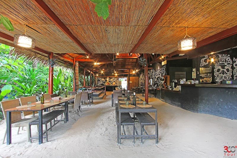 Kermit Siargao (Muslim-friendly choices)