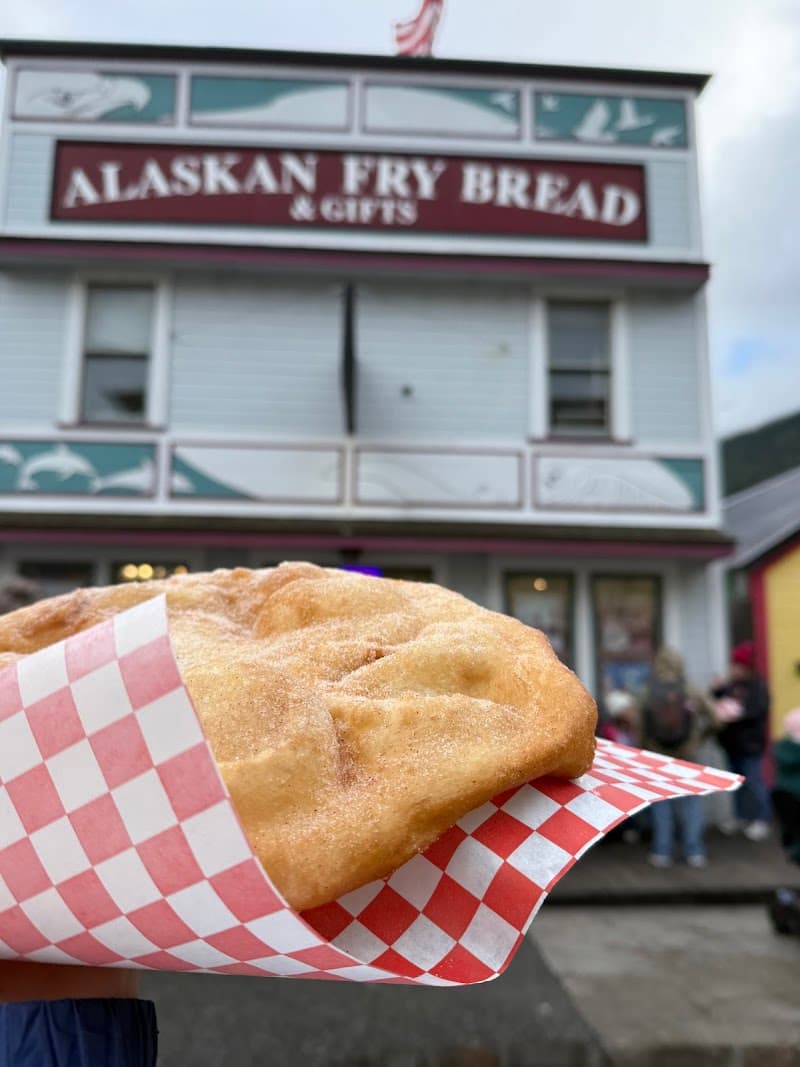 Klondike Doughboy & Nearby Treat Stands