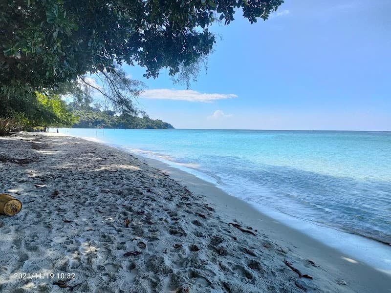 Koh Kong Island Snorkel & Beach Day Trip