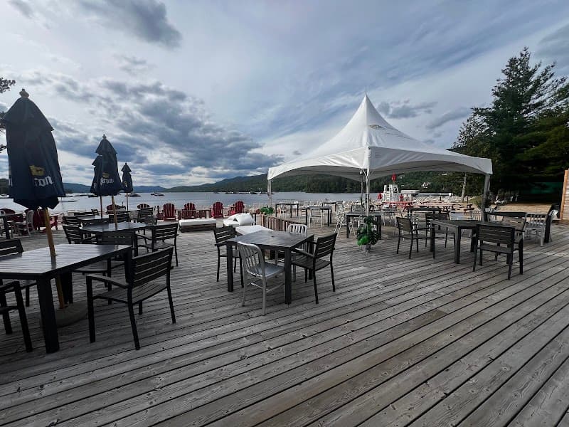 Lac Tremblant Beach (Plage du Lac Tremblant)
