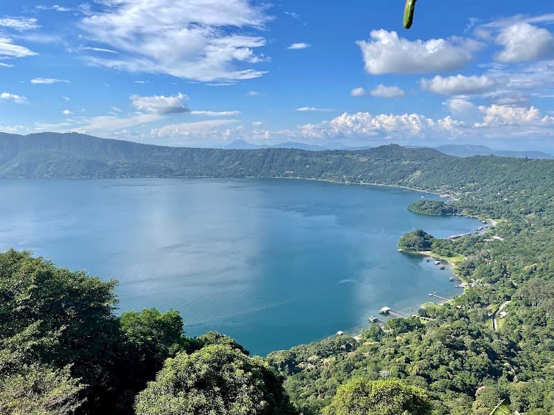Lago de Coatepeque Lakeside & Swimming