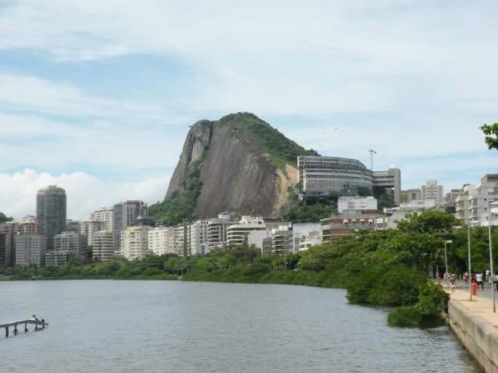 Lagoa Rodrigo de Freitas Family Cycle