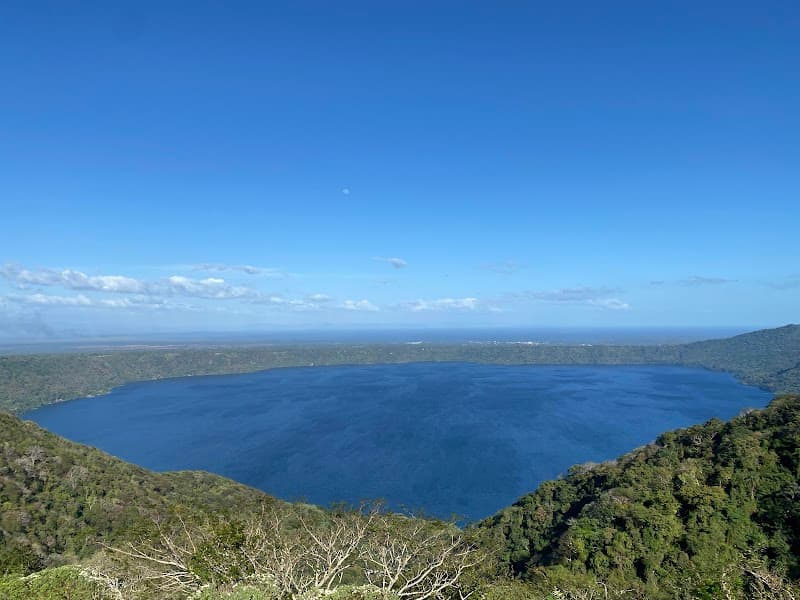 Laguna de Apoyo Viewpoint Stop (Mirador de Catarina)