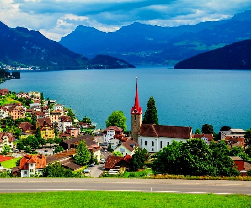 Lake Lucerne Promenade Cycling