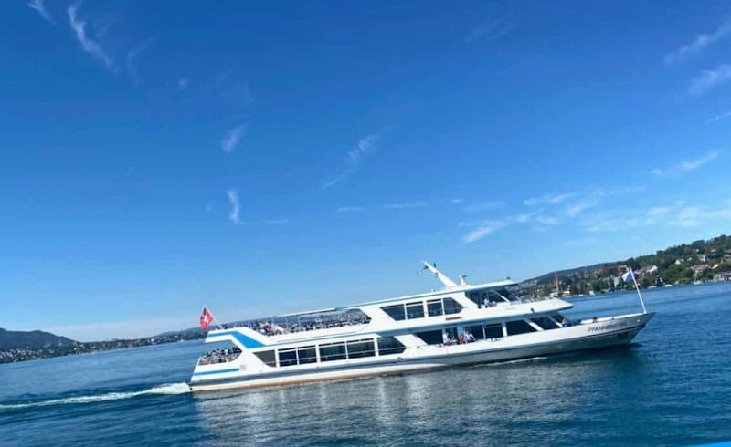 Lake Zurich Boat Cruise