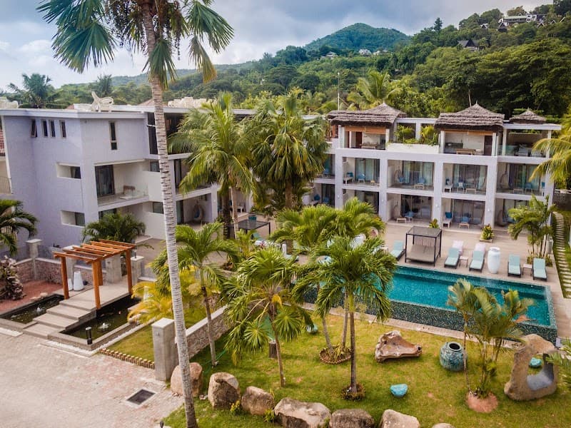 Praslin Family Escape: Jungle Beaches, Easy Adventures, Calm Days