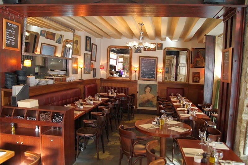 Romantic Paris Weekend on a Budget