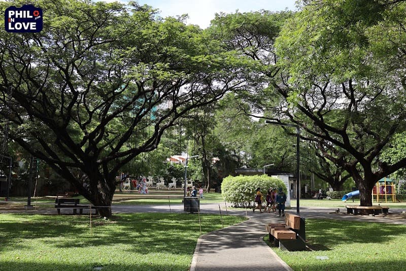 Legazpi Active Park & Washington SyCip Park Stroll