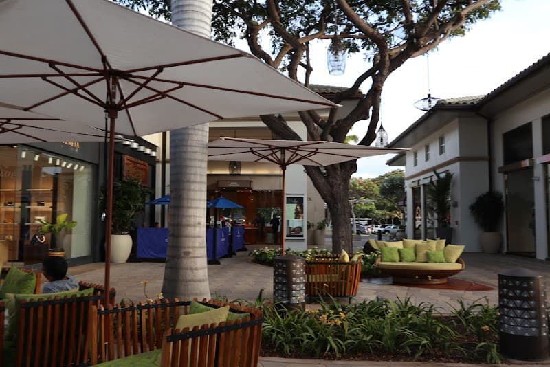 Leisurely Stroll at The Shops at Wailea