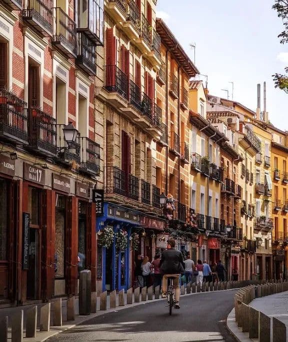 Calle Cava Baja Tapas Stroll