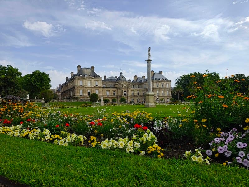 Luxembourg Gardens to Saint-Germain Walk