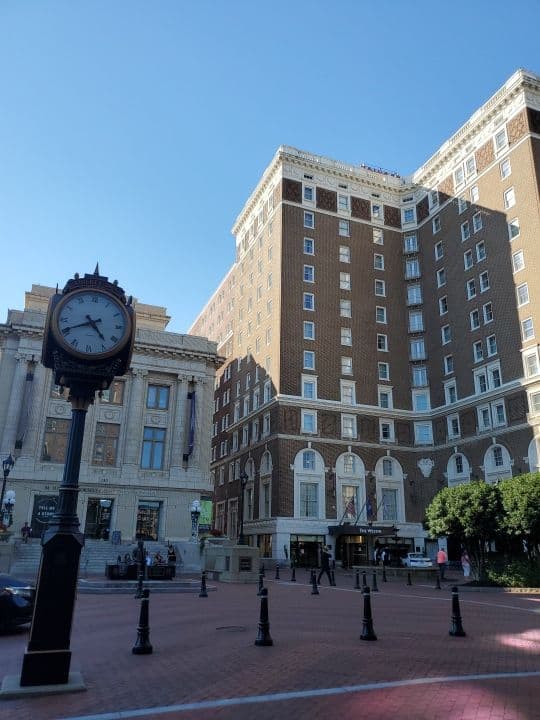 Main Street & Downtown Free-Explore