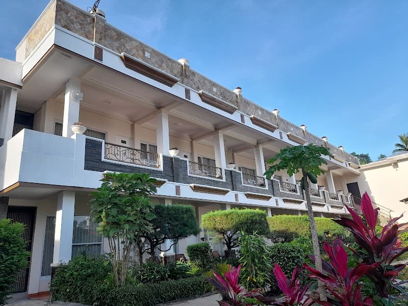 Manandang Hotel Waikabubak