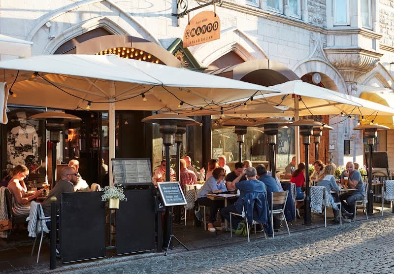 Malmö Weekend Escape: Gardens, Waterfronts, and Easy Halal Eats