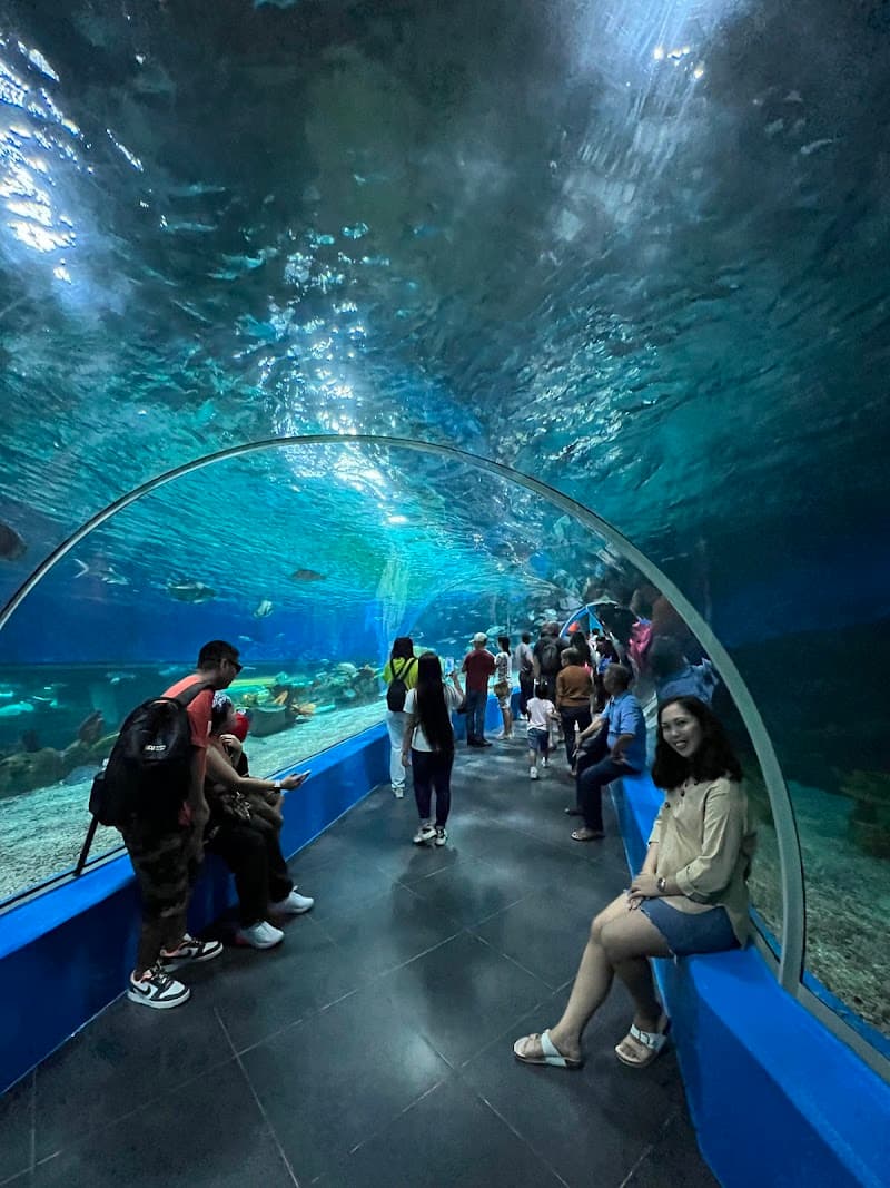 Manila Ocean Park Promenade