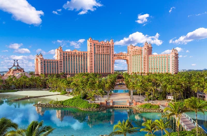 Bahamas Adventure Escape: Pigs, Scuba & Tropical Thrills