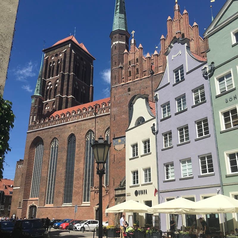 Mariacka Street & St. Mary’s Basilica Area