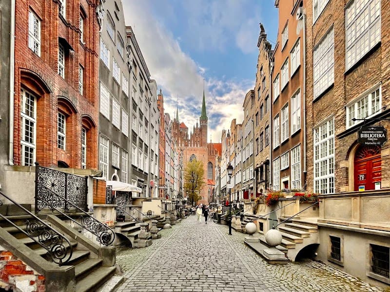 Mariacka Street at Dusk