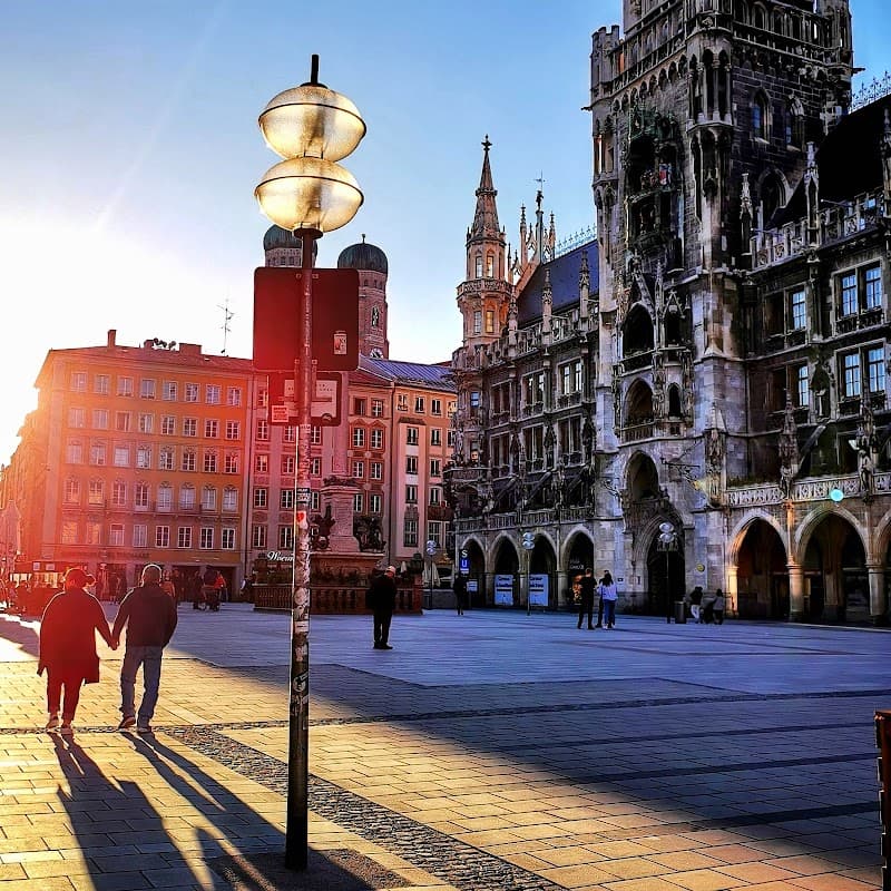 Marienplatz & Old Town Walk