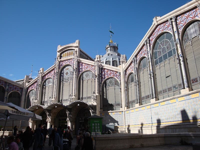 Mercat Central de Valencia (Market Exploration & Shopping)