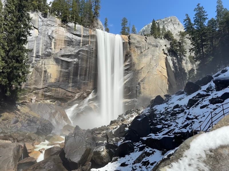 Mist Trail to Vernal Fall Footbridge