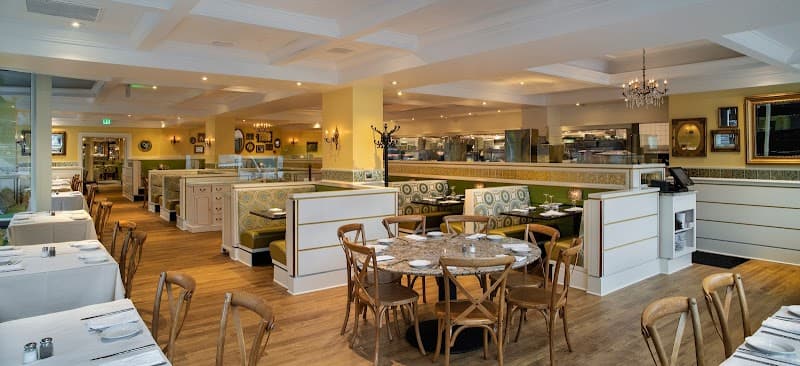 The Bistro Bar at The Cloudveil