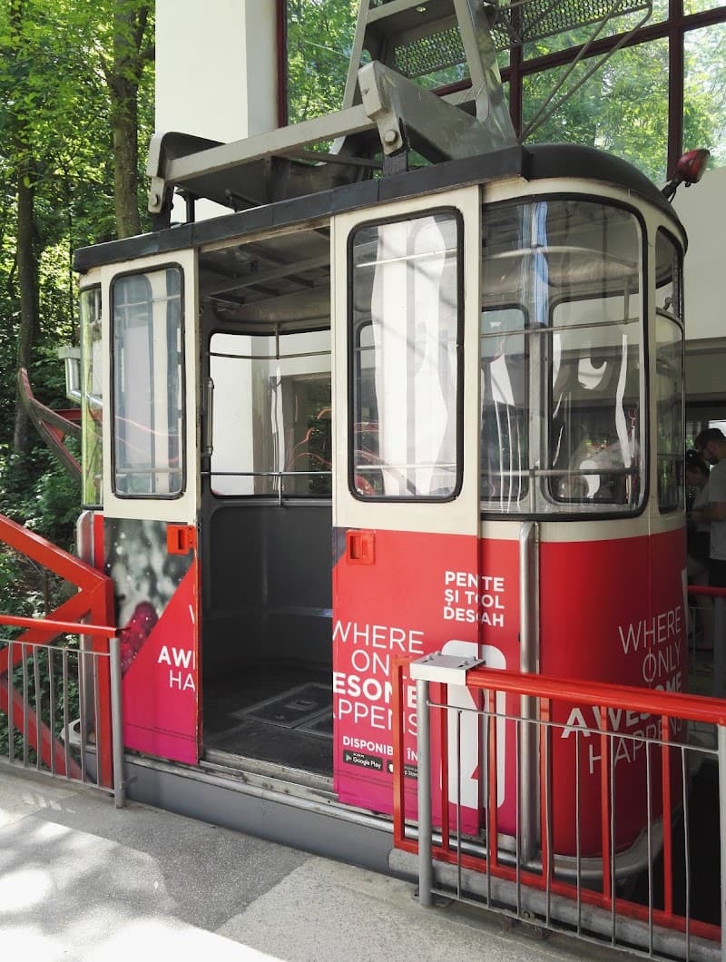 Mount Tâmpa Cable Car