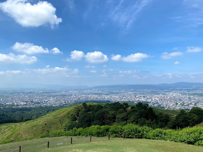 Mount Wakakusa (Wakakusayama)