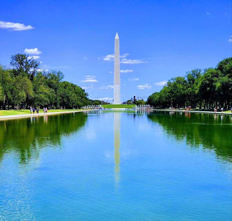National Mall Monuments Walk