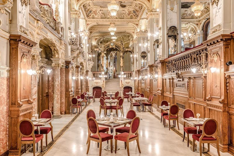 Romantic Budapest: 7 Days of Timeless Charm
