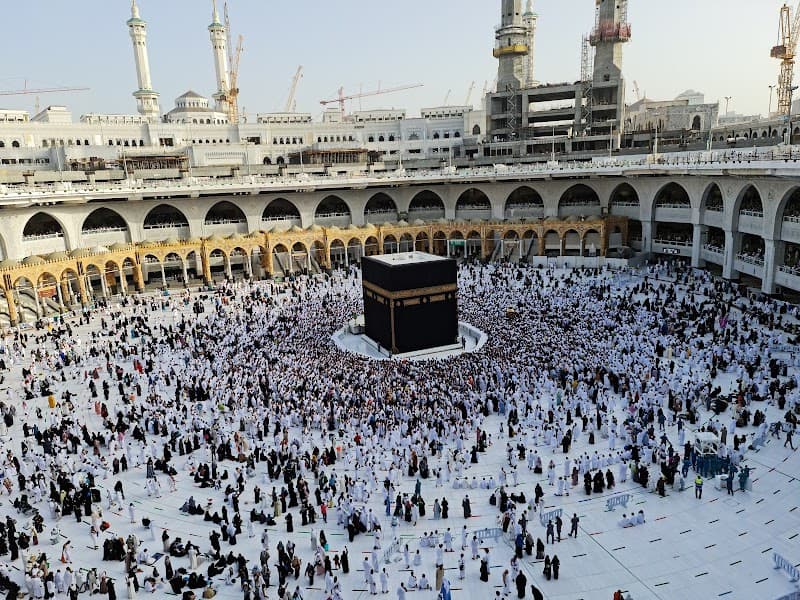 Night Visit to Masjid al-Haram