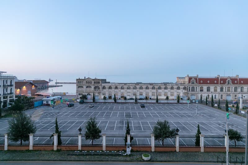 Noa Hotel