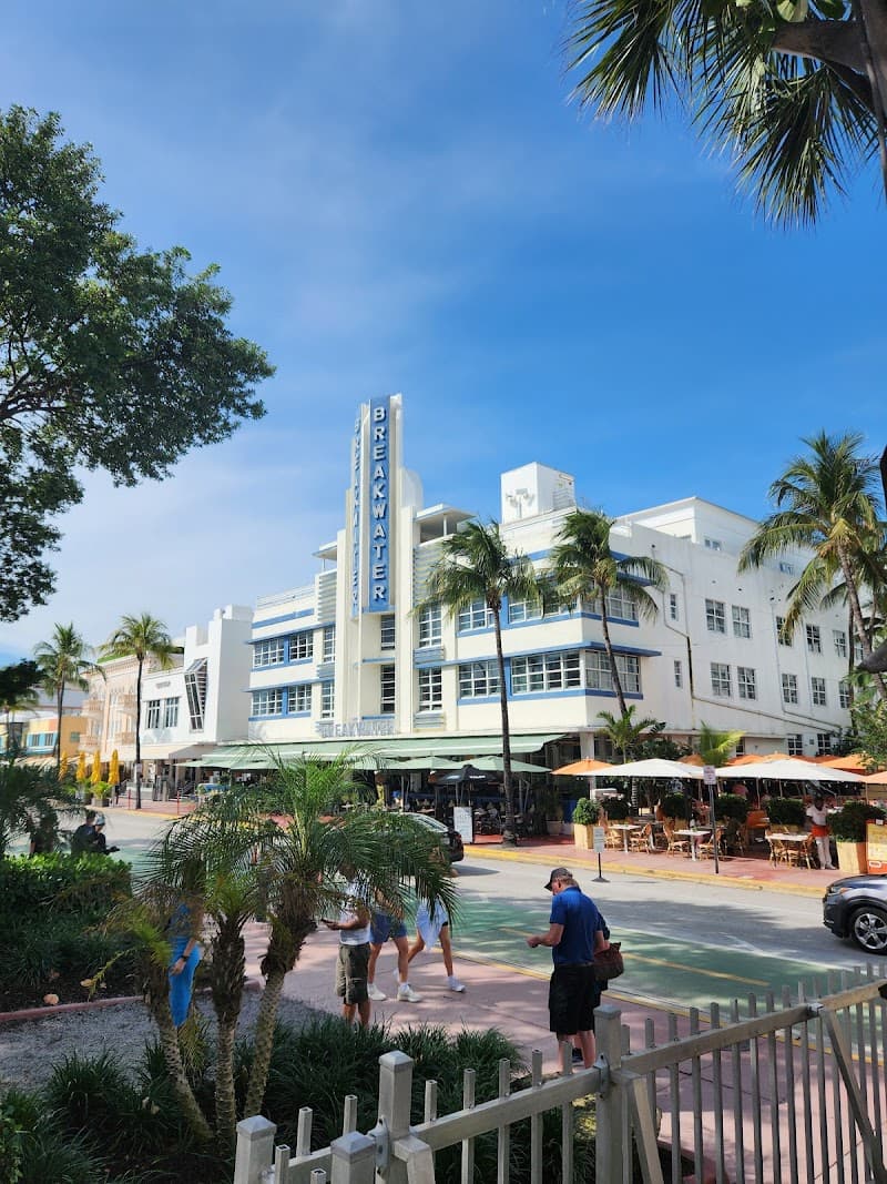 Ocean Drive Art Deco Walk