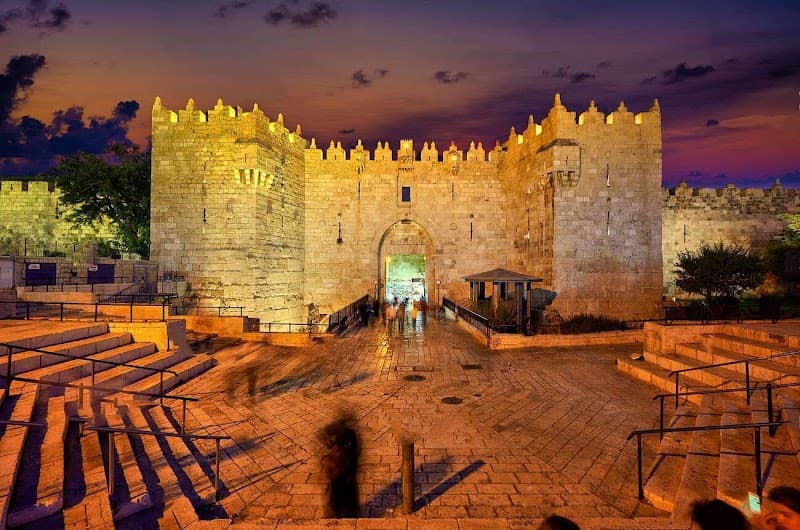 Old City Orientation Walk via Damascus Gate