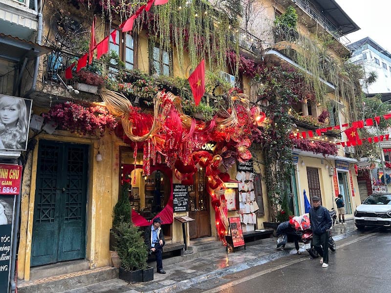 Old Quarter Street Walk