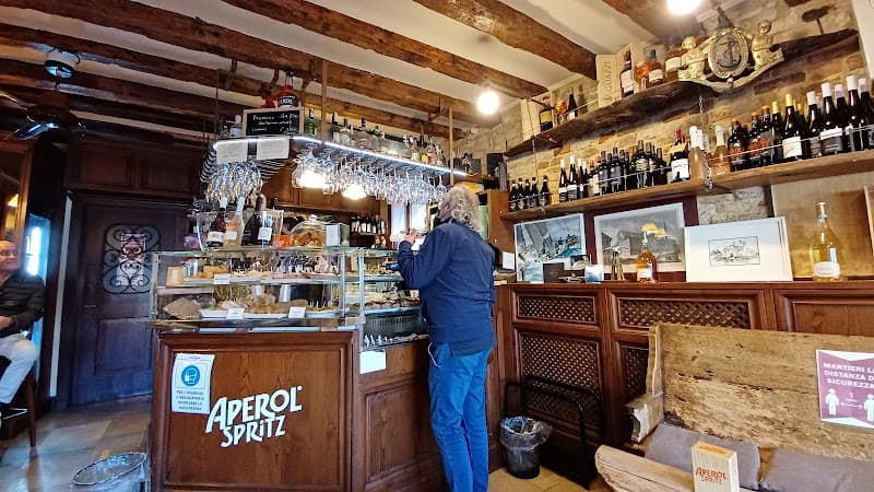Canals, Culture & Golden Hour in Venice’s Quiet Corners