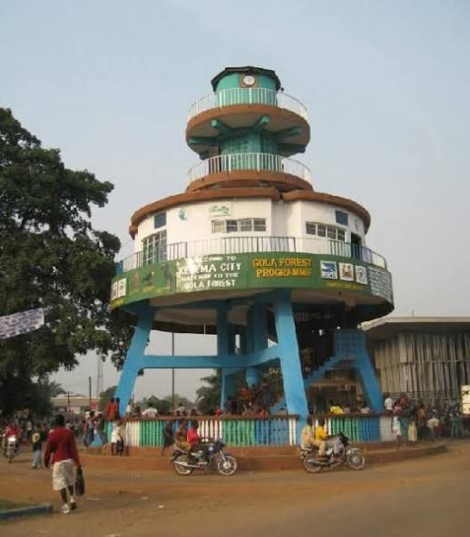 Modern Minimal Escape in Sierra Leone