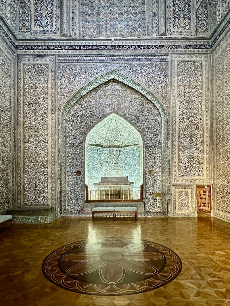 Pahlavon Mahmud Mausoleum & Courtyards
