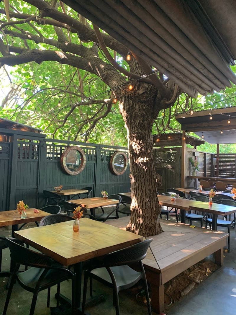 Paia Inn
